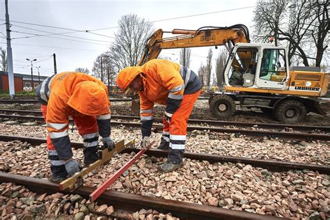 Włókniarzy Zaplanowano naprawę torowiska Utrudnienia dla pasażerów