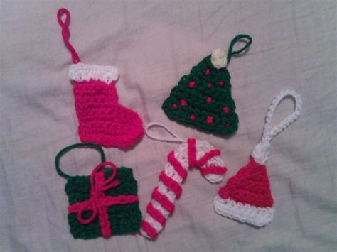 Candy Cane Christmas Ornament Crochet Pattern » cRAfterchick - Free ...