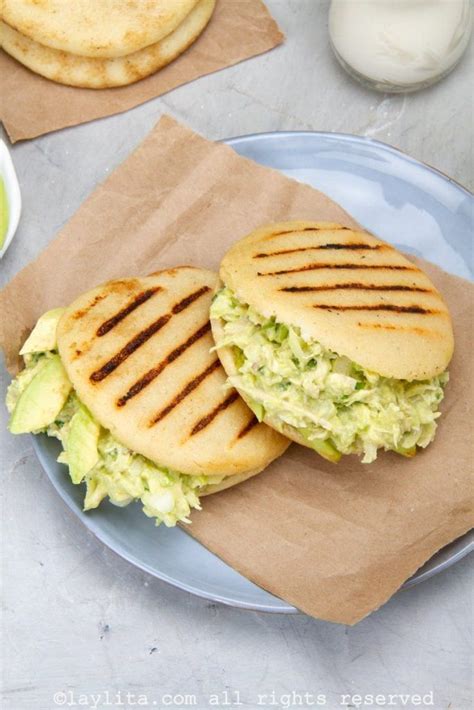 Arepa Reina Pepiada Laylita Recetas De Cocina Arepas