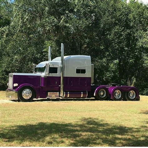 Semitrckn — Peterbilt custom 389 heavy haul