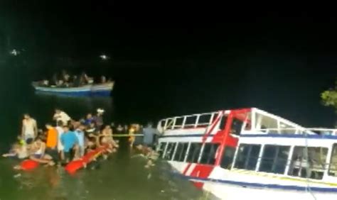 At Least 20 Dead After Boat In India Capsizes Media World The Vibes