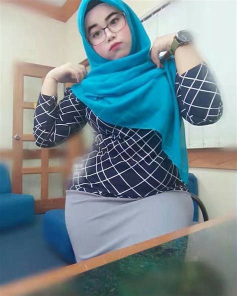 Share From Fans Just Dm To Share Photos Gaya Hijab Wanita Wanita Berlekuk