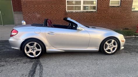 2005 Mercedes Benz Slk350 Convertible For Sale At Auction Mecum Auctions