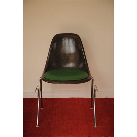 Vintage Fiberglass And Chrome Dss Chair By Charles And Ray Eames For