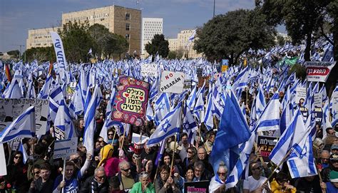 Israelenses Protestam Contra Reforma Judicial Antes Do Anivers Rio