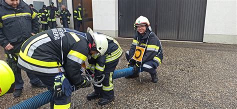 Basisausbildung Erfolgreich Bestanden Freiwillige Feuerwehr Rust