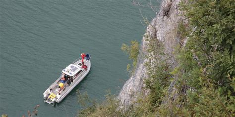 Dispersa Nel Lago D Iseo Senza Esito Le Ricerche Con I Cani