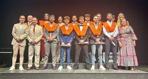 Fotogaler A De La Graduaci N De Los Alumnos De Segundo Ciclo De Fp Del