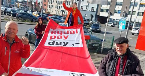 Equal Pay Day Wuppertaler DGB für gerechte Bezahlung von Frauen