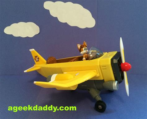 A GEEK DADDY: Sonic Boom Tail's Plane