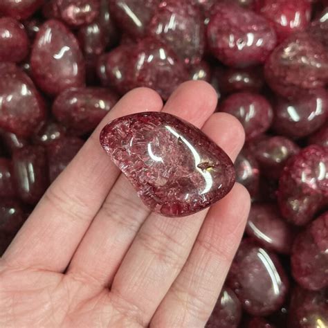 Red Crackled Quartz Tumbled – Alternative Distribution Crystals