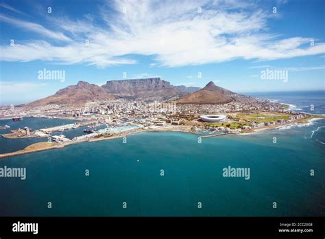 South Africa, Cape Town, Aerial view of city on island Stock Photo - Alamy