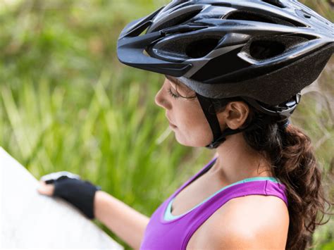 Safety And Style How To Wear Long Hair With A Bike Helmet Genxtraveler
