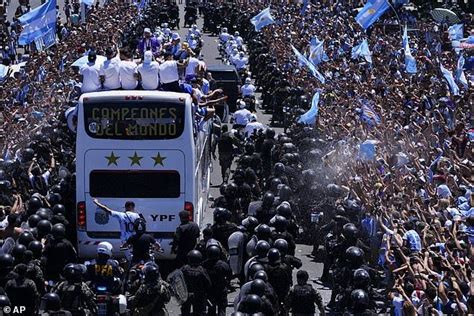 Argentina S World Cup Heroes Forced To Cut Bus Victory Parade SHORT