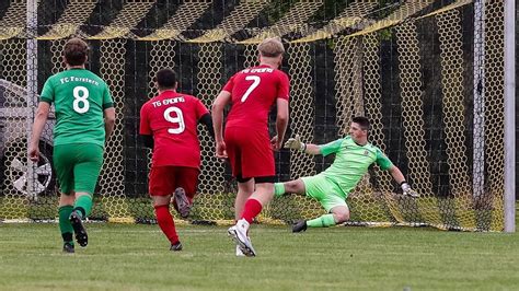 Berglern Siegt Beim FC Herzogstadt Wartenberg Setzt Sich An Der