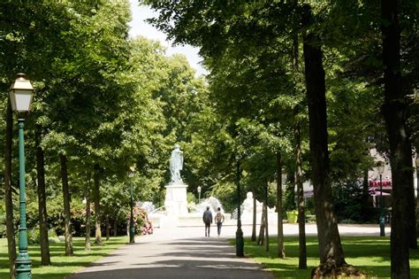 Parc Du Champ De Mars