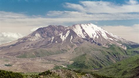 Why is Mount St. Helens the most active volcano in the Cascades? | king5.com