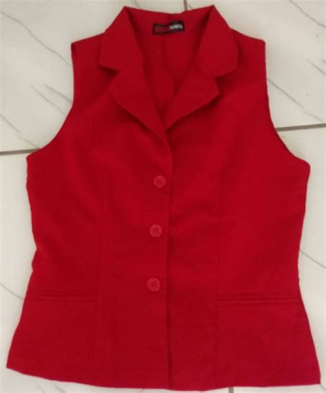 Blazer Tipo Colete Sem Manga Vermelho Colete Feminino Nunca Usado