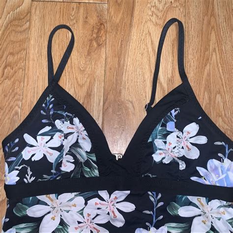 Athleta Paloma Tankini Top Black Floral Bikini Top Gem