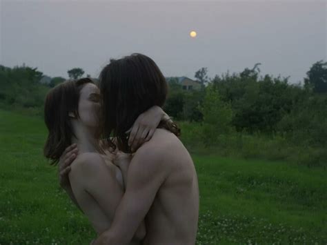 Nude Video Celebs Laurence Fournier Sexy Lips