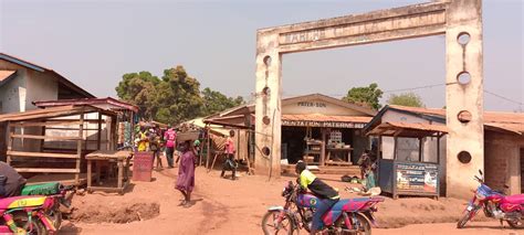 À Sibut, des commerçantes résilientes entre marché et foyer : un combat ...