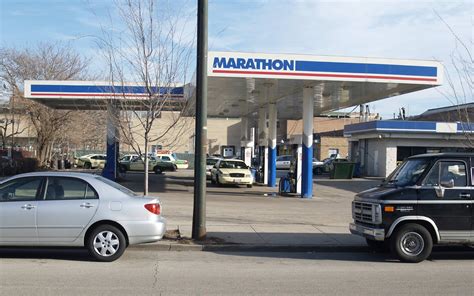 Marathon Gas Station - Chicago, Illinois South Jefferson Street, 1121