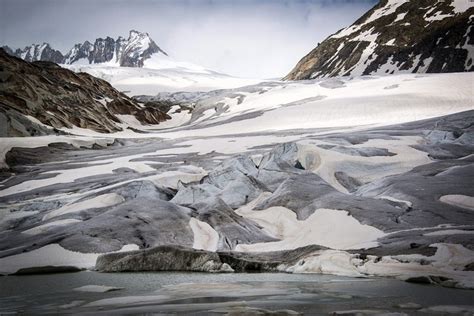 Rhone Glacier Covered in Blankets to Slow Melting | Amusing Planet