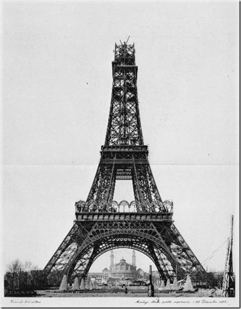 OLTRE IL MURO: ARTE e FOTOGRAFIA: LA COSTRUZIONE DELLA TOUR EIFFEL