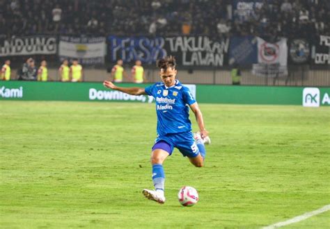 Rri Co Id Rezaldi Mendapat Perpanjang Kontrak Di Persib Hingga