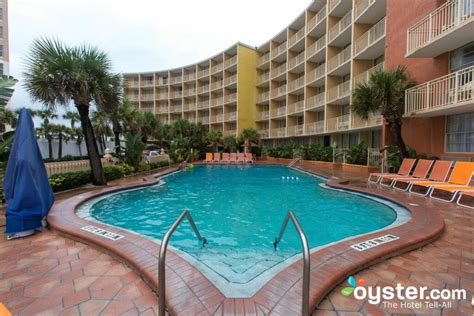 Hampton Inn Daytona Shores - Oceanfront Review: What To REALLY Expect If You Stay