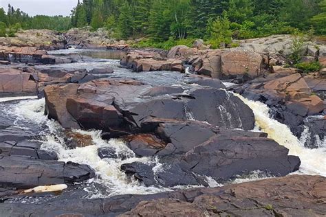 BEST Part of Cascades Trails near Thunder Bay MAP + Guide