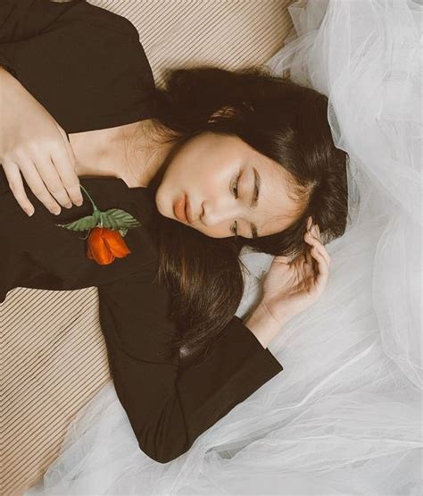 7 Hot Sexy Ansellma Putri Bikini Pics