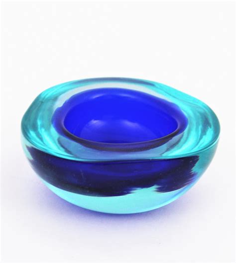 Archimede Seguso Murano Small Sommerso Blue Glass Geode Bowl 1960s For