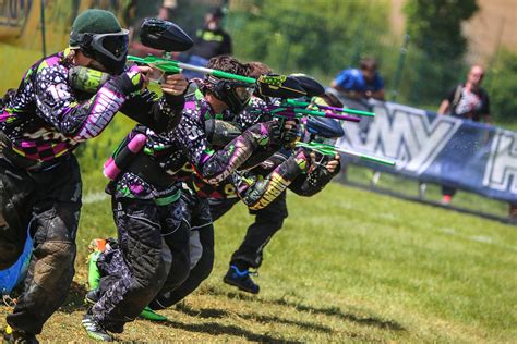 Choosing the Perfect Paintball Gun: A Comprehensive Guide