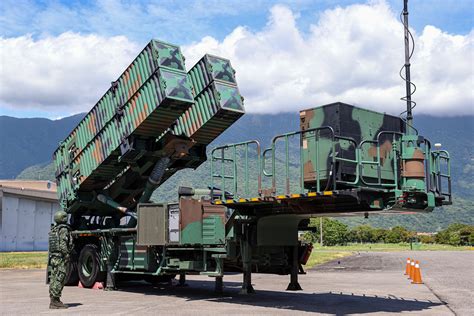 應對中共軍演 台防空飛彈部隊全天戰備 國防部 天弓三型 空軍 大紀元