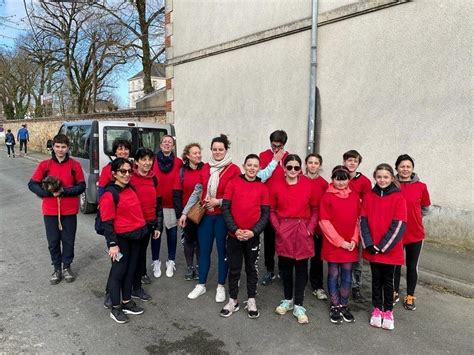 LES GONDOLIERS participent à la bicentenaire Collège Les Gondoliers