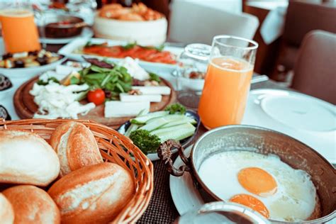 4 Main Types Of Breakfast In Hotels - Hoteliers