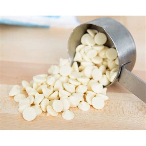 GHIRARDELLI CHOCOLATE CHIPS WHITE VANILLA - US Foods CHEF'STORE