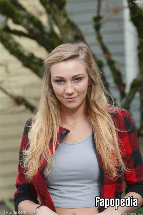 Kendra Sunderland Nude OnlyFans Leaks Photo 140774 Fapopedia
