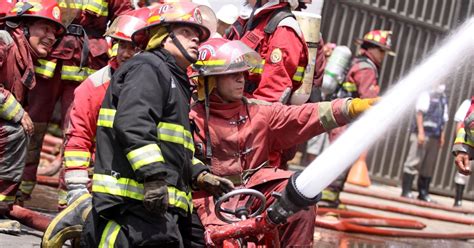 Aprueban otorgar una pensión mensual y vitalicia a los bomberos voluntarios