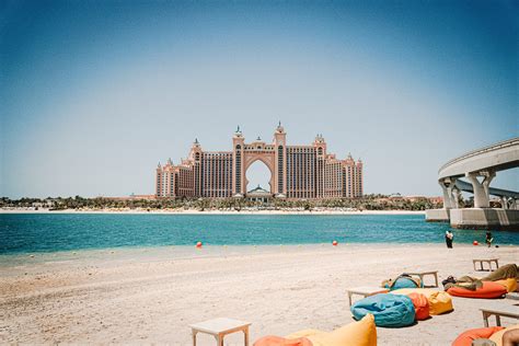 Top 8 Beaches to Explore in Dubai on Your Next Vacation | Veena World