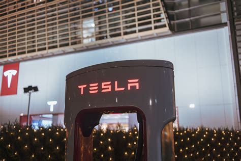 Tesla Supercharger Membership Program Threatens Ev Charging Competitors