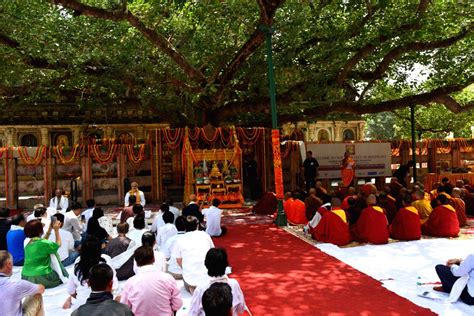 Bodh Gaya Pm Modi At Mahabodhi Temple