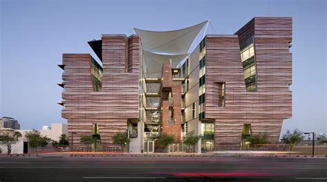 University of Arizona Health Sciences Education Building — Ayers Saint ...