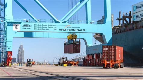 Apm Terminals Mobile Breaks All Time Container Throughput Record Port