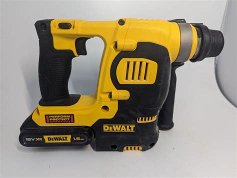 Dewalt Dch253 18v Xr Lithium Ion Sds Plus Rotary Hammer Drill Battery Only 5035048439111 Ebay