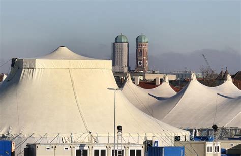 Zeltstadt München Hier öffnet das Tollwood