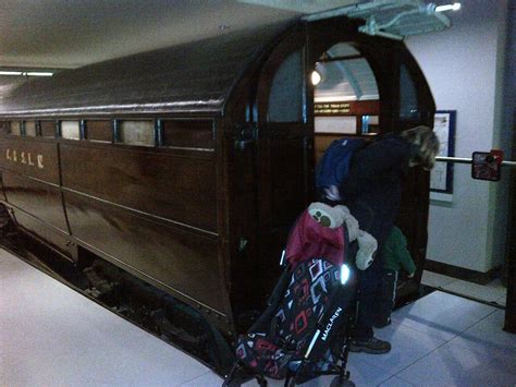 The Worlds First Underground Electric Railway Footprints Of London