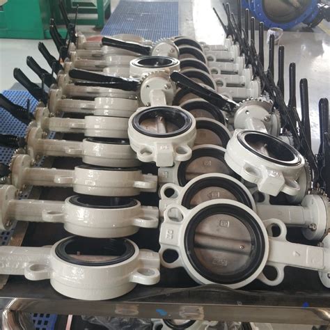 Dn Inch Pn Wcb Body Ptfe Lined Wafer Type Butterfly Valve With