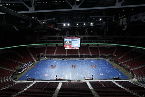 First day of Iowa state wrestling championships kick off - Sports ...